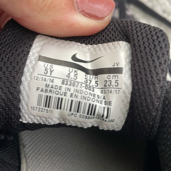 Youth running shoes - Nike - Picture 8 of 8